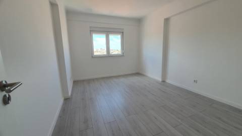 T3 totalmente remodelado na Agualva