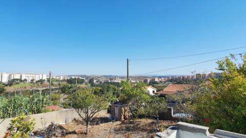 Terreno urbano para construção de moradia em São Marcos
