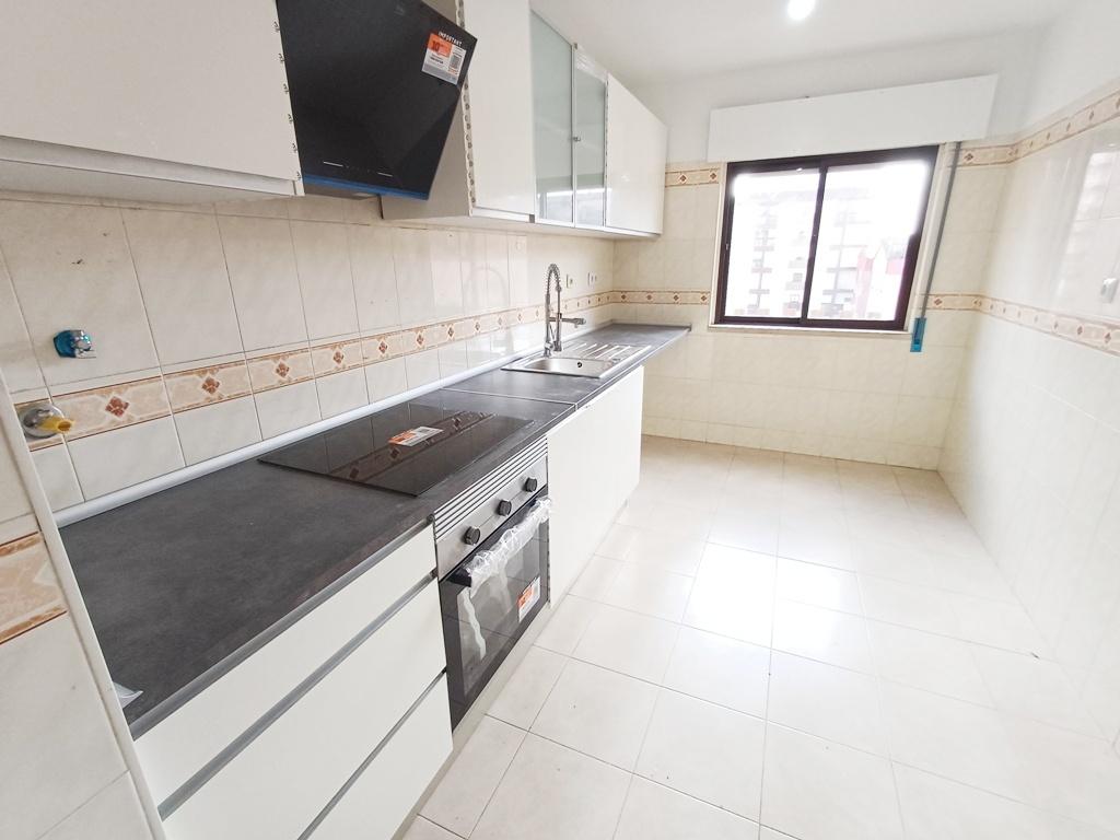 T2 remodelado na Tapada das Mercês