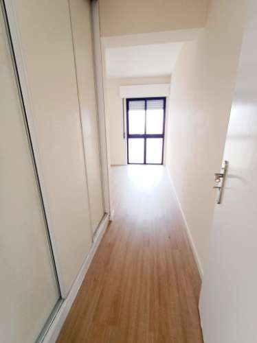 T2 remodelado na Tapada das Mercês