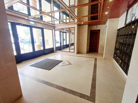 T2 remodelado na Tapada das Mercês