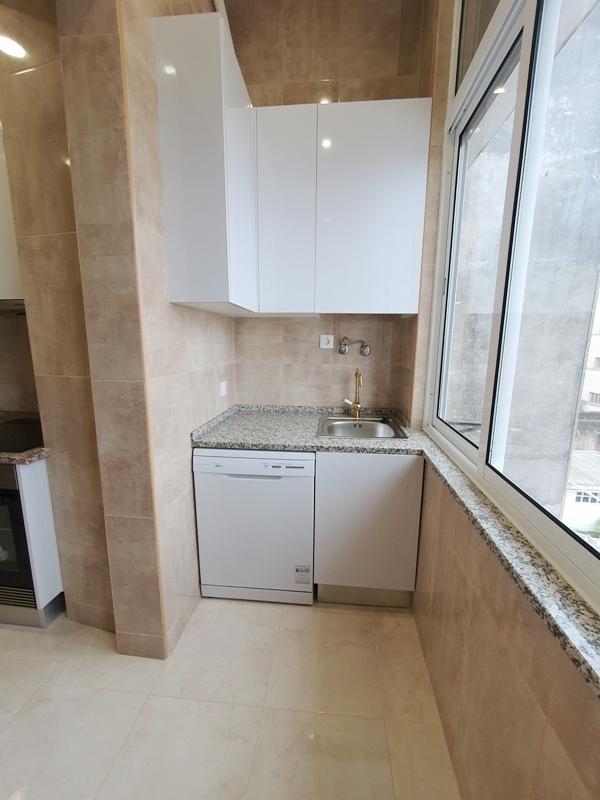 T1 + 1 totalmente remodelado em Campo de Ourique, Lisboa