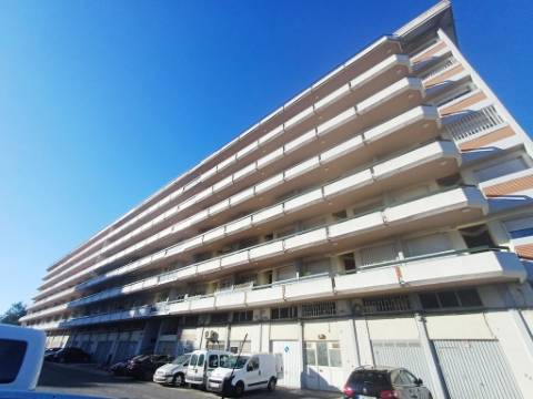 T1 totalmente remodelado em Monte Abraão