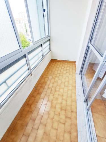 T2 com boas áreas na Agualva