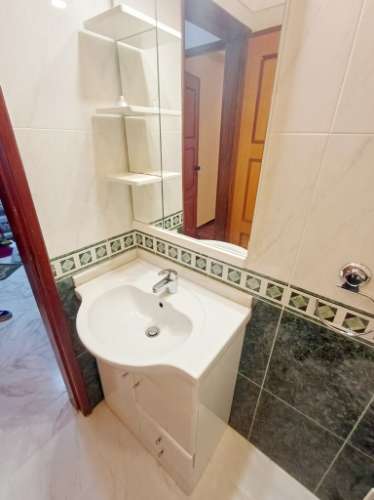 T2 na Agualva com cozinha semi equipada e marquise