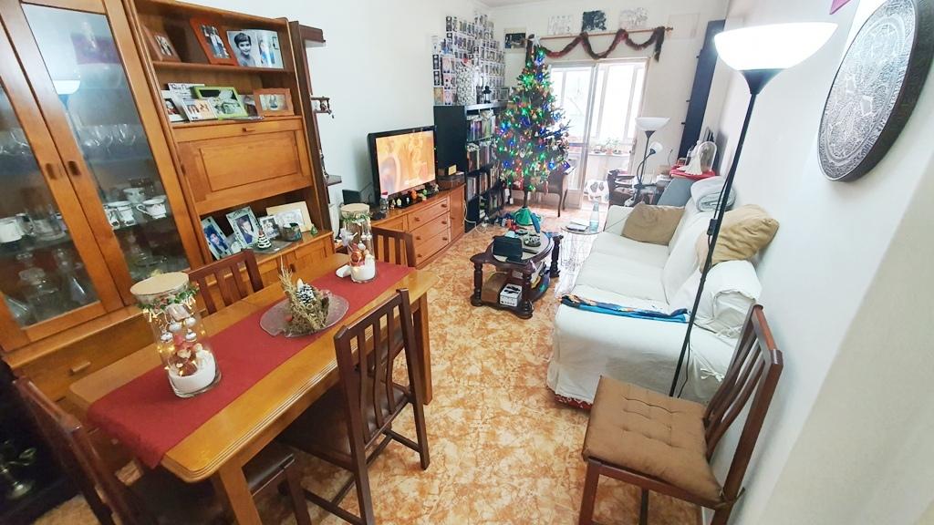 T2 com varanda e arrecadação na Agualva