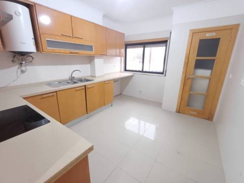 T3 com varandas na Serra das Minas