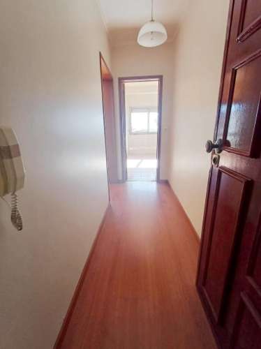 T2 com varanda no Pendão, Queluz