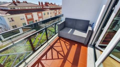 Excelente T3 em Nova Queijas - Linda a Pastora