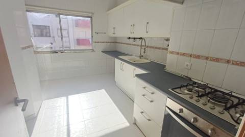 T4 nas Mercês