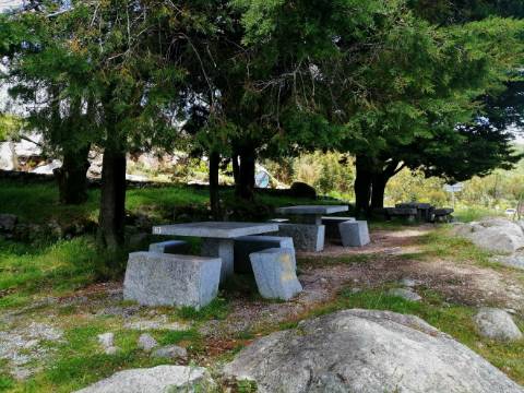 Terreno com uma área total de 9,688 Ha, paisagem deslumbrante (Miradouro Fonte Santa) e com viabilidade de construção de complexo Turístico 5*