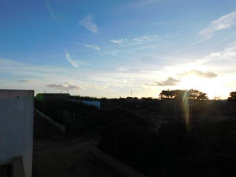 Terreno Urbano para Prédio com 6 apartamentos na Praia do Tonel Vista Mar