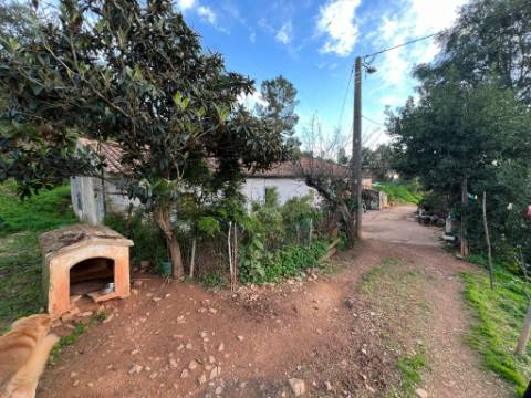 Terreno Misto perto do autódromo de Portimão