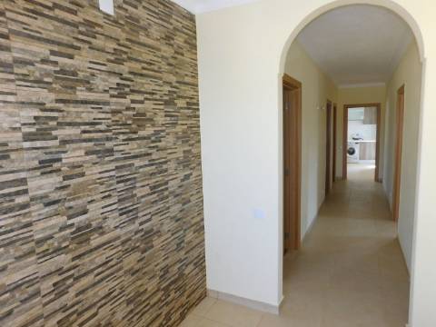 Casa / Moradia V6 com 6 quartos com piscina Isolada em zona Rural a 5 minutos de Silves