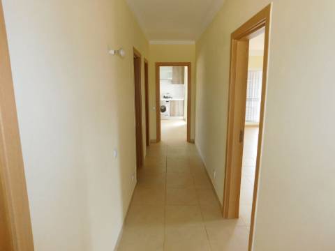 Casa / Moradia V6 com 6 quartos com piscina Isolada em zona Rural a 5 minutos de Silves