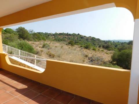 Casa / Moradia V6 com 6 quartos com piscina Isolada em zona Rural a 5 minutos de Silves