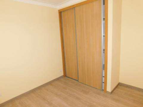 Casa / Moradia V6 com 6 quartos com piscina Isolada em zona Rural a 5 minutos de Silves