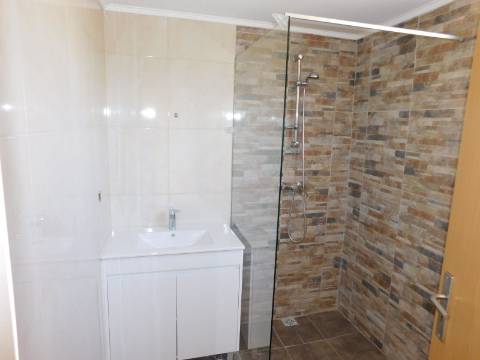 Casa / Moradia V6 com 6 quartos com piscina Isolada em zona Rural a 5 minutos de Silves