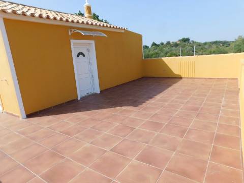 Casa / Moradia V6 com 6 quartos com piscina Isolada em zona Rural a 5 minutos de Silves