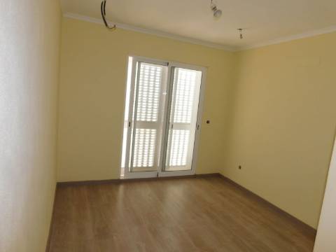 Casa / Moradia V6 com 6 quartos com piscina Isolada em zona Rural a 5 minutos de Silves