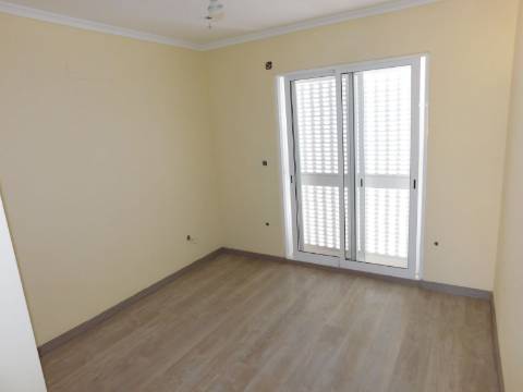 Casa / Moradia V6 com 6 quartos com piscina Isolada em zona Rural a 5 minutos de Silves