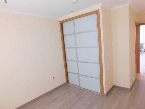 Casa / Moradia V6 com 6 quartos com piscina Isolada em zona Rural a 5 minutos de Silves