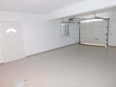 Casa / Moradia V6 com 6 quartos com piscina Isolada em zona Rural a 5 minutos de Silves