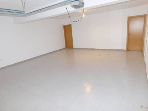 Casa / Moradia V6 com 6 quartos com piscina Isolada em zona Rural a 5 minutos de Silves