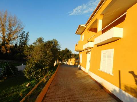 Casa / Moradia V6 com 6 quartos com piscina Isolada em zona Rural a 5 minutos de Silves