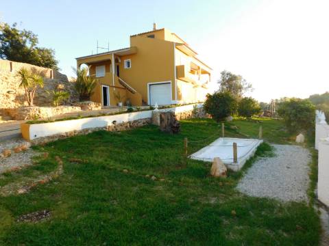 Casa / Moradia V6 com 6 quartos com piscina Isolada em zona Rural a 5 minutos de Silves