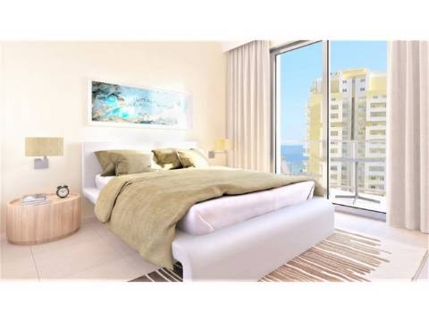 Apartamentos novos a 150 metros da Praia da Rocha com vista mar!