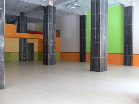 Restaurante em Ferragudo situado no centro de Ferragudo, perto da Marina.