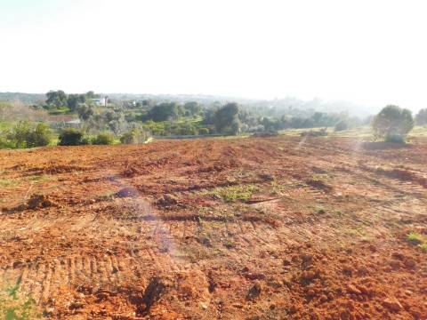 Terreno Urbano - Hotel Turismo Rural - para construção de 15 moradias. PROJECTO APROVADO E COM LIÇENSA PARA CONSTRUÇÃO.
