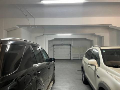 Moradia geminada T4 completamente remodelada com jardim e garagem no centro da cidade de Portimão e perto da zona Ribeirinha