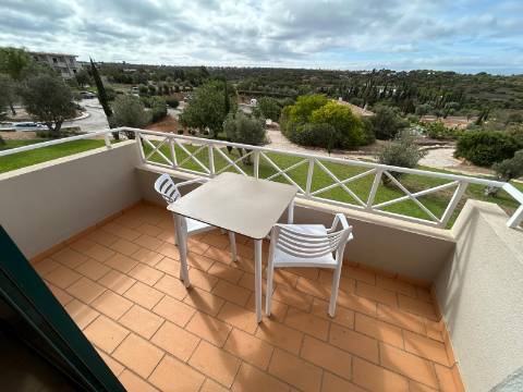 Apartamento T2 de Luxo em Golf Resort no Algarve