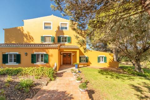 Moradia T4 em Carvoeiro