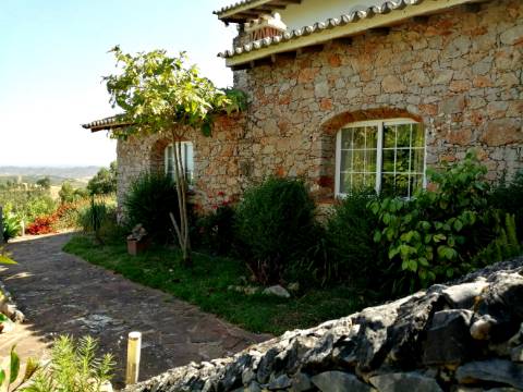 Agradável T2 com terraço, mobilado e equipado, paisagem deslumbrante, S. Marcos da Serra