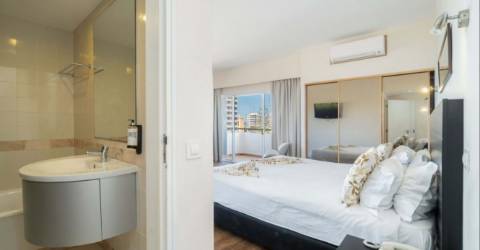 Apartamento T0 TURISTICO no 5 andar em Alvor junto á praia com vista mar. TURÍSTICO