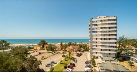 Apartamento T0 TURISTICO no 5 andar em Alvor junto á praia com vista mar. TURÍSTICO
