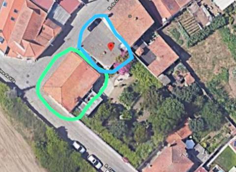 Moradia com armazém e terreno perto da praia da Azurara em Vila do Conde