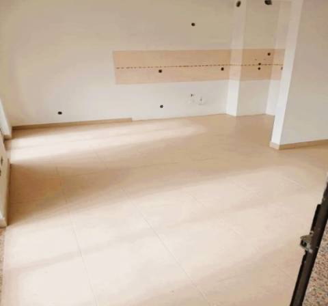 Prédio em Silves com 3 apartamentos para recuperar