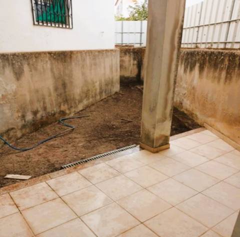 Prédio em Silves com 3 apartamentos para recuperar