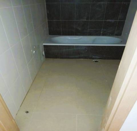 Prédio em Silves com 3 apartamentos para recuperar