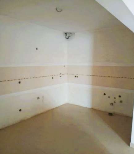 Prédio em Silves com 3 apartamentos para recuperar