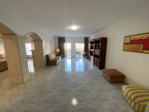 Moradia T7 no centro de Portimão com Alojamento Local a funcionar