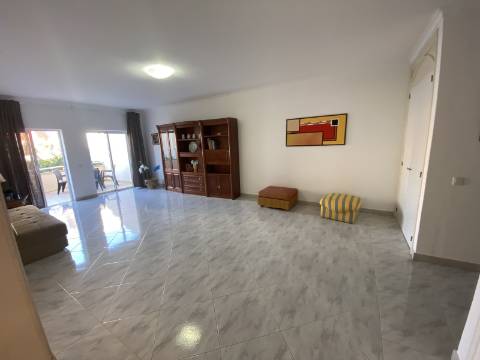 Moradia T7 no centro de Portimão com Alojamento Local a funcionar