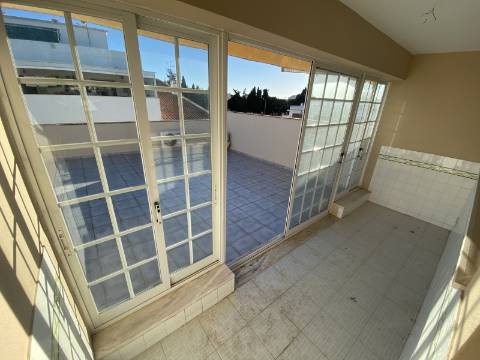 Moradia T7 no centro de Portimão com Alojamento Local a funcionar