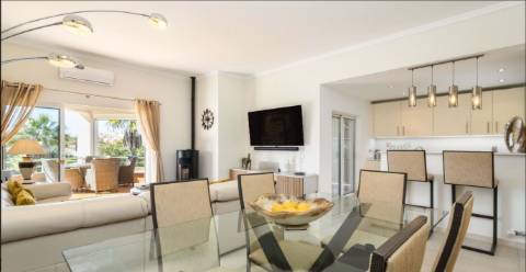 Apartamento T3 em Vale da Pinta com vistas para o Campo de Golfe