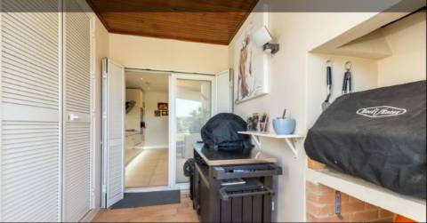 Apartamento T3 em Vale da Pinta com vistas para o Campo de Golfe