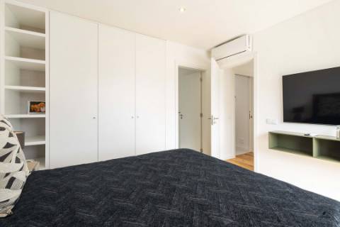 Moradia geminada T1+2 com piscina